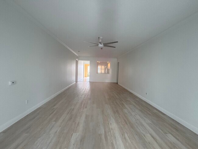 Building Photo - 7 Harbour Isle Dr E