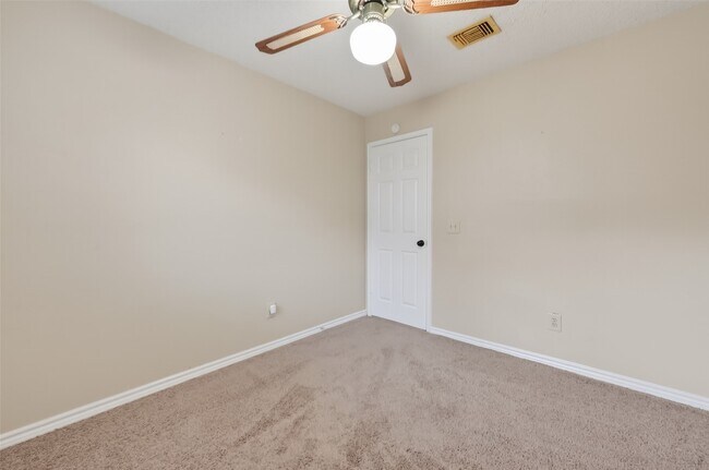 Building Photo - 13514 Clayton Hill Dr