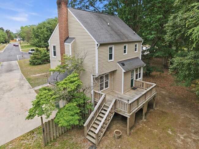 Building Photo - Spacious 3BR Home with Deck in Prime Wake Forest Location