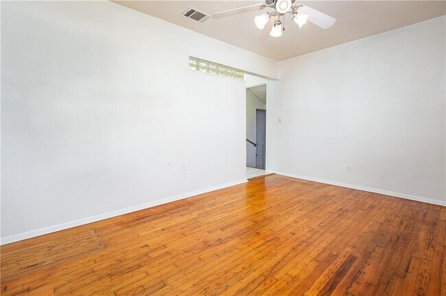Building Photo - 4428 SE 40th St