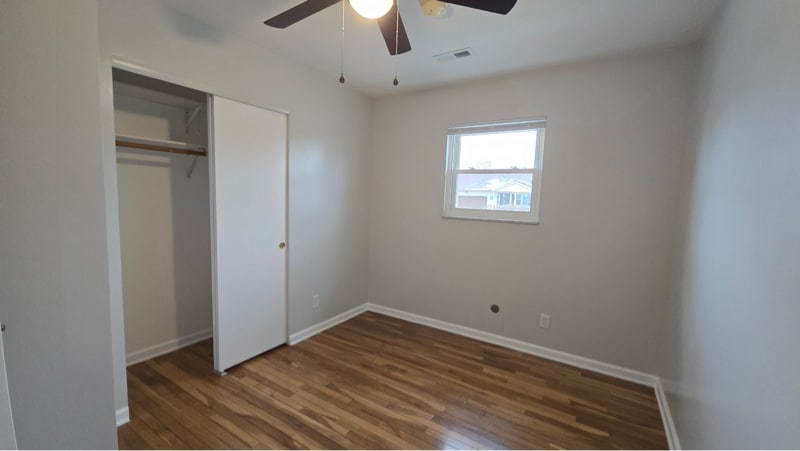 Building Photo - 432 Hickory Ln