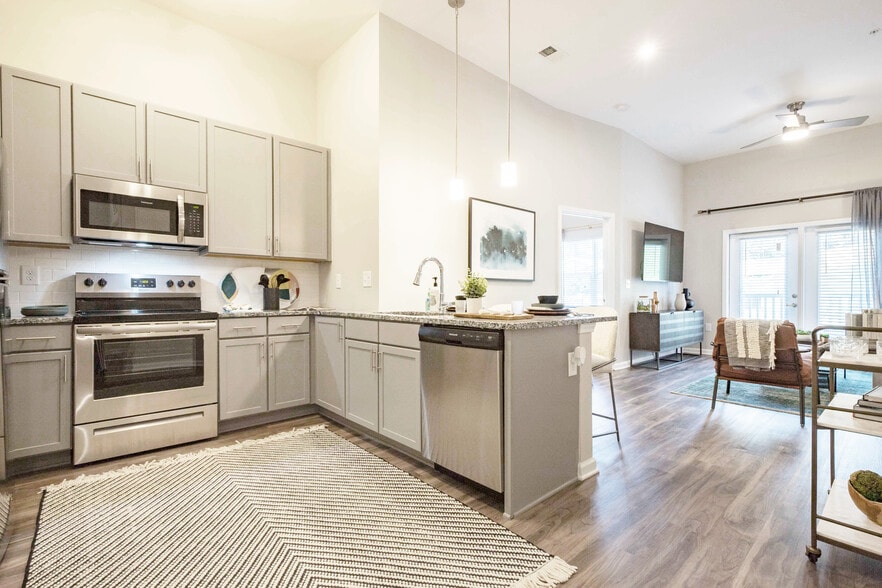 Woodside Eleven 11 Century Dr Greenville SC 29607 Apartment Finder