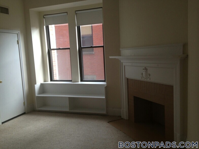 Building Photo - 62 Boylston St