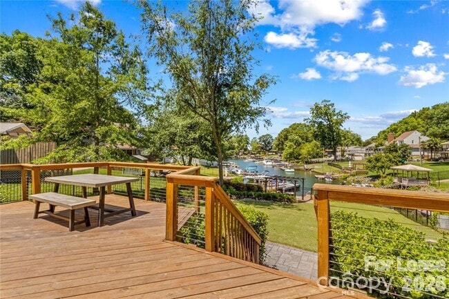 Building Photo - 21112 Rio Oro Dr