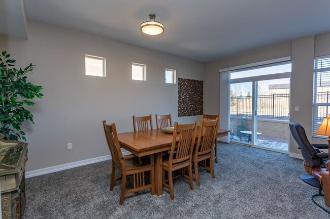 Building Photo - Stylish 3-Bedroom Townhome with Fireplace, Modern Kitchen & Spacious Layout!