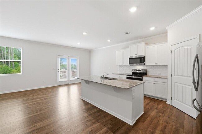 Building Photo - 6000 Screech Owl Dr