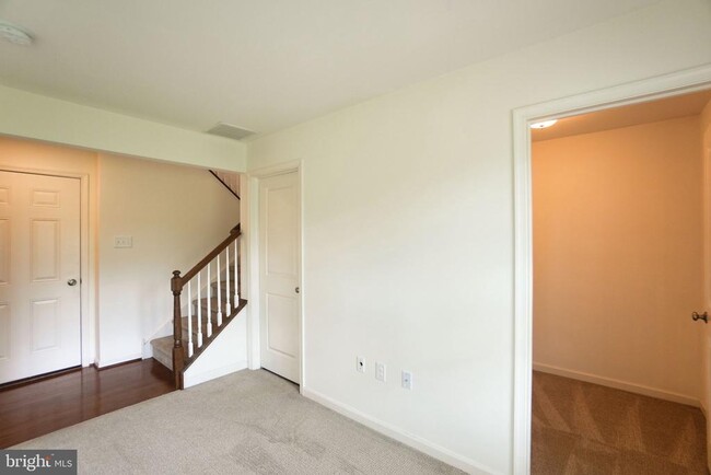 Building Photo - 431 Williamson Ct