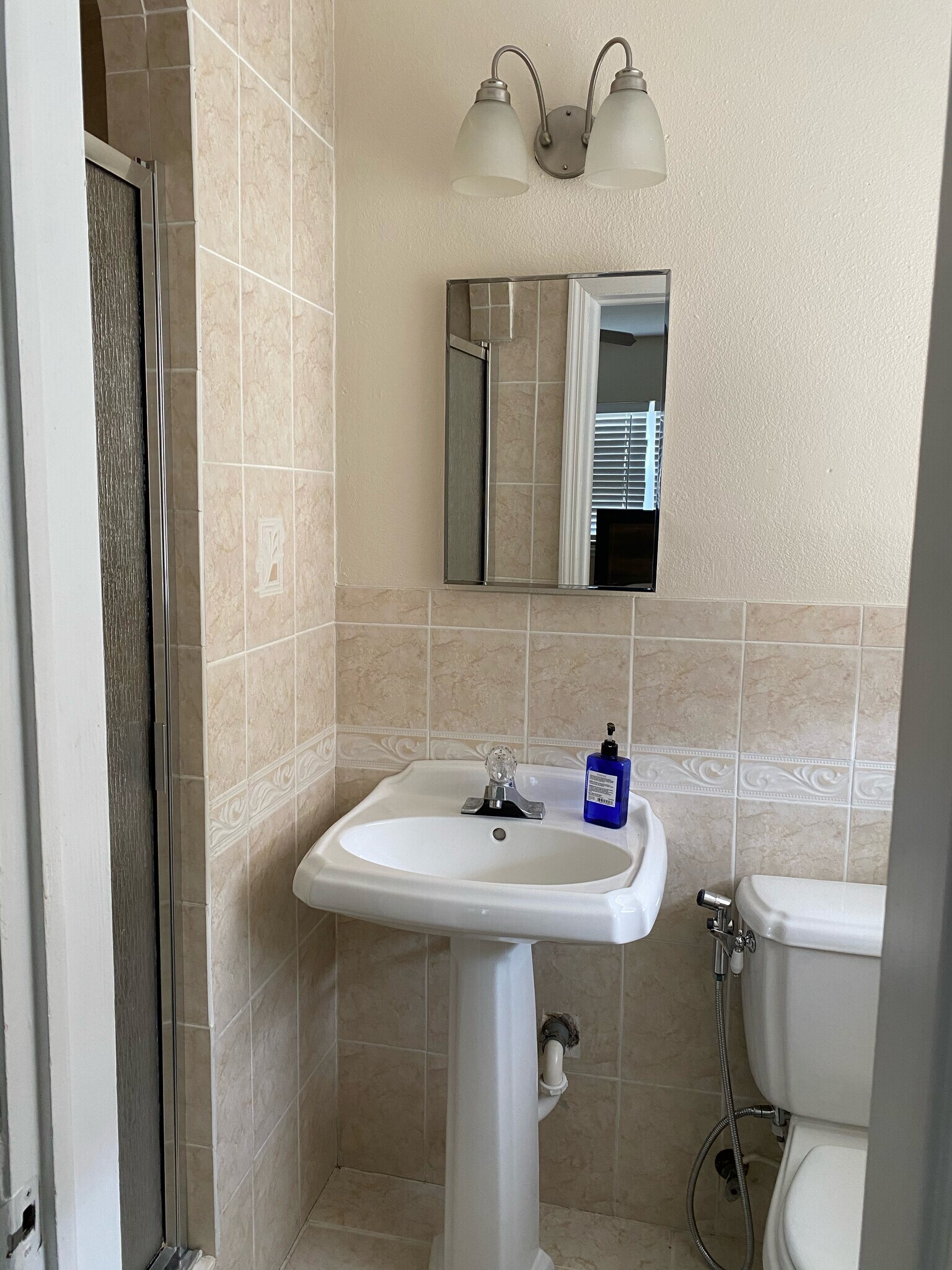 Building Photo - 909 17th Ter