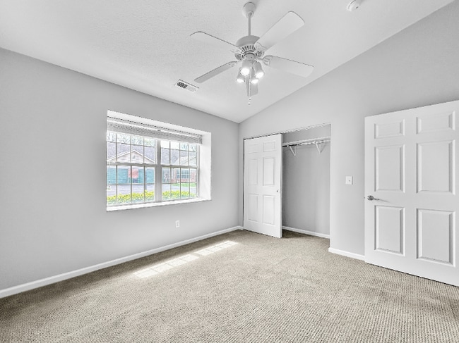 Building Photo - Beautiful 2 Beds 2 Baths Villa w/ Sunroom