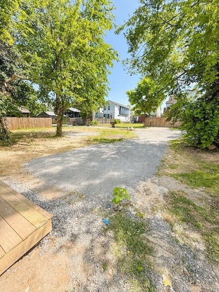 Building Photo - 1808 Cephas St