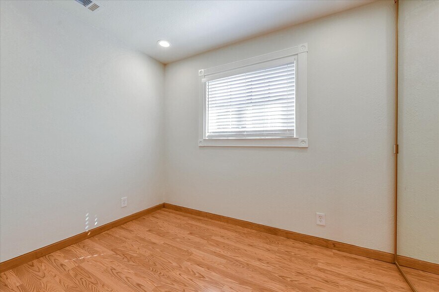 Building Photo - 2651 Poplarwood Way