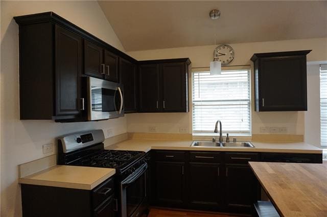 Building Photo - 2110 Wisteria Way