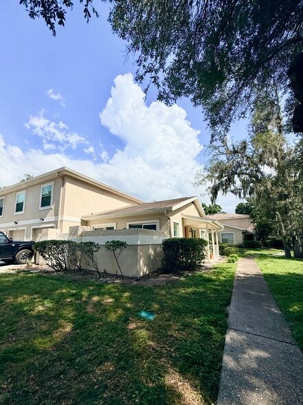 Building Photo - 11801 Foxrun Ln