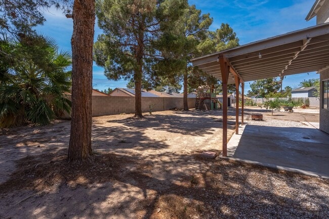 Building Photo - 5519 Myron Cir