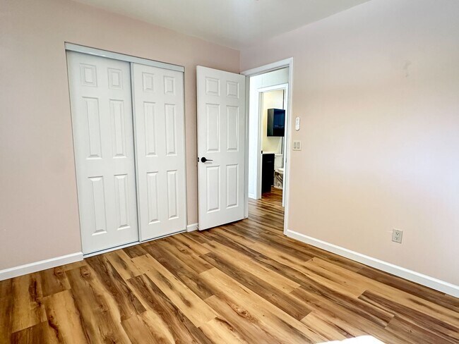 Building Photo - Updated Single-Family Home in Littleton