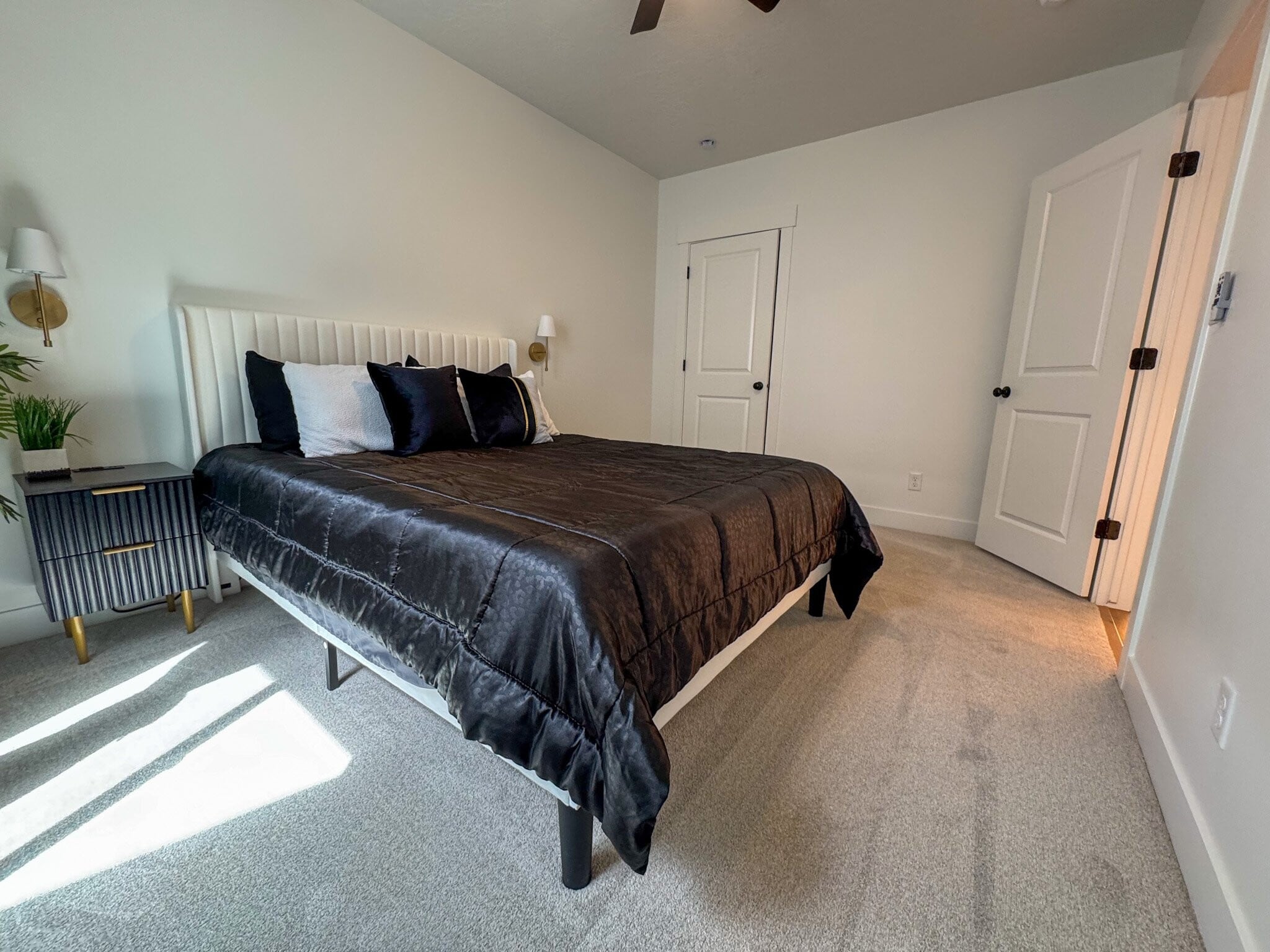 Building Photo - 5385 N Sulley Way