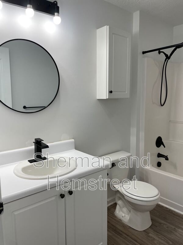 Building Photo - 3301 London Ct SW