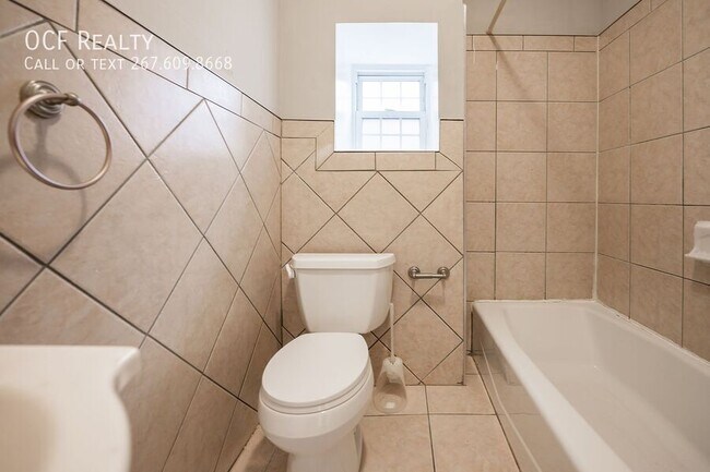 Building Photo - 2123 Spring Garden St