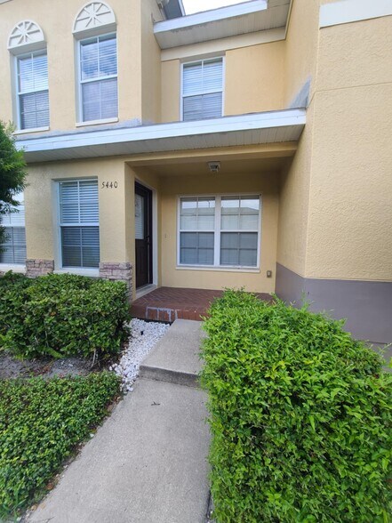Primary Photo - 5440 River Rock Rd