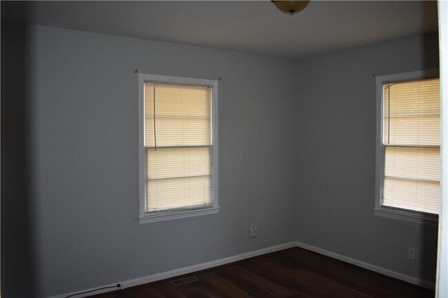 Building Photo - 1703 Kitchens Rd