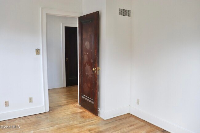 Building Photo - 647 New Scotland Ave