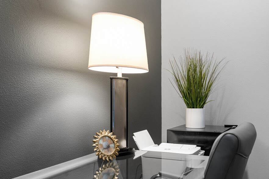 Building Photo - 1125 NW 9th Ave