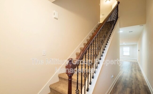 Building Photo - 382 Old Jennings Rd