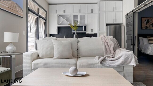 Building Photo - 2550 Blackmon Dr