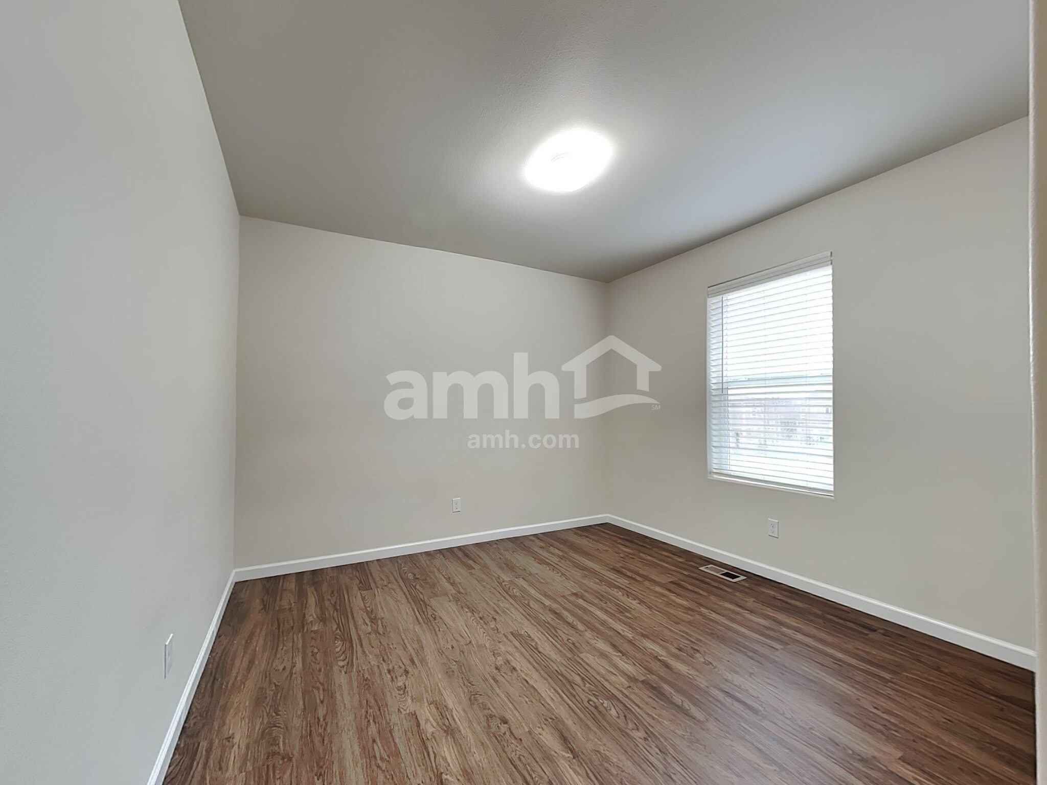 Building Photo - 11022 191st St Ct E