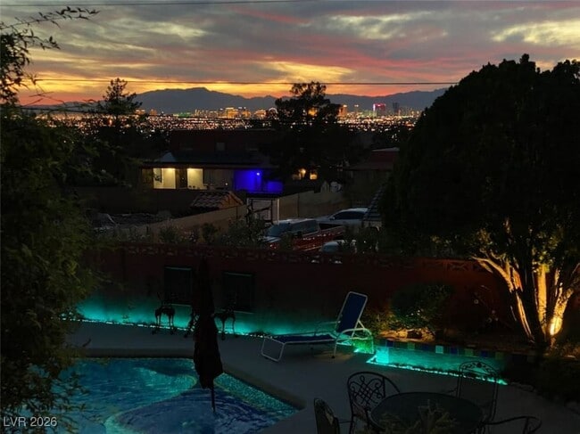 Building Photo - 481 Benedict Dr