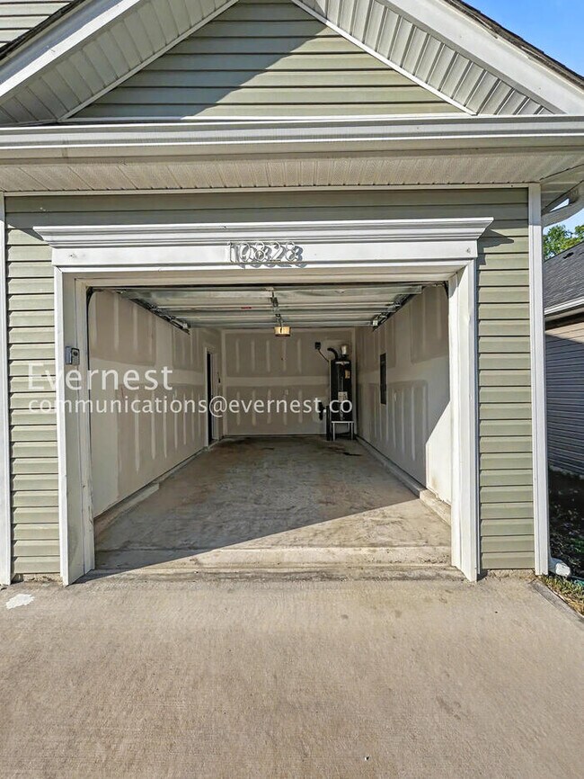 Building Photo - 10828 Mt Holly Rd