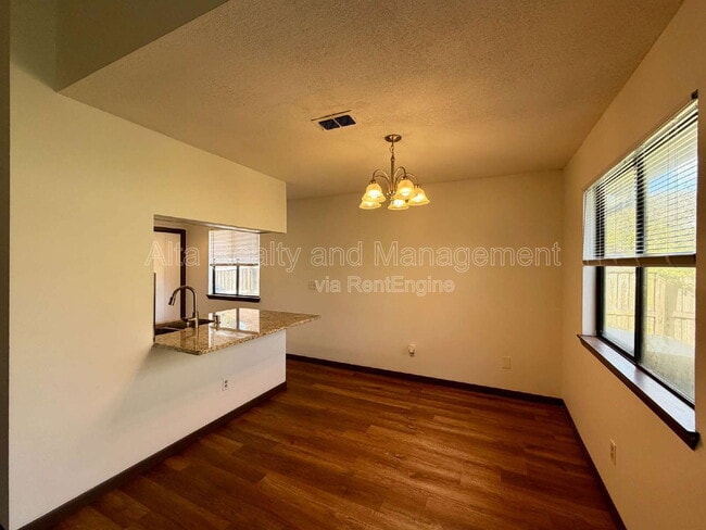 Building Photo - 4655 Trevi Dr