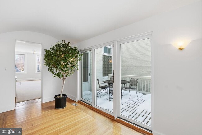 Building Photo - 1635 35th St NW