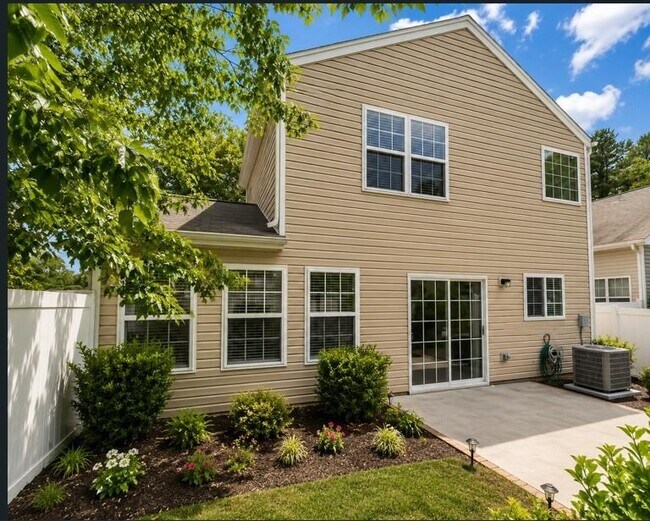 Building Photo - 170 Windcroft Ct NW