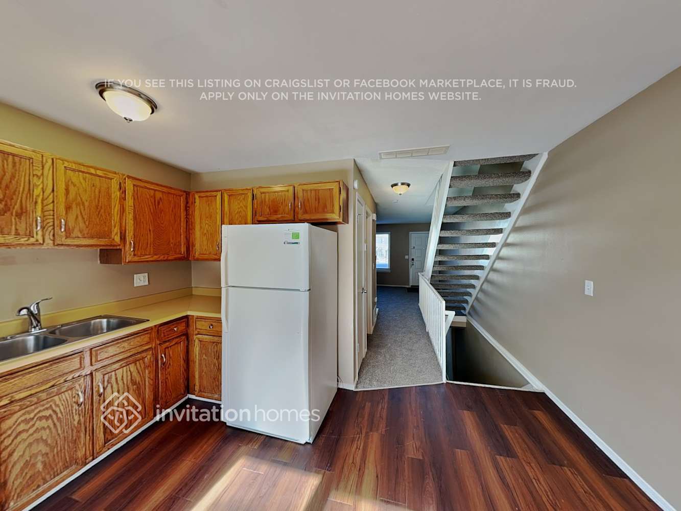 Building Photo - 17681 E Loyola Dr