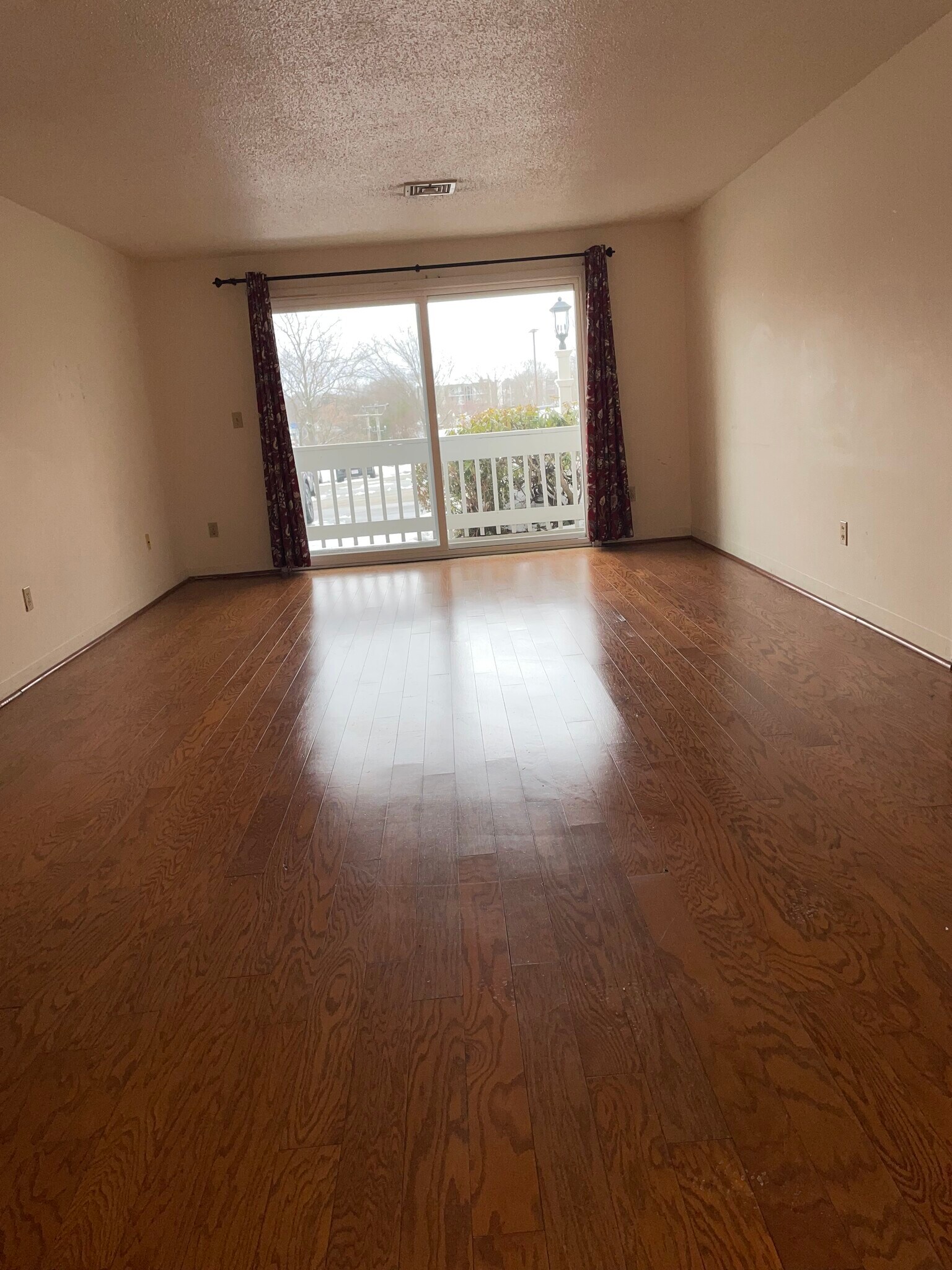 Building Photo - 15 Bower Rd