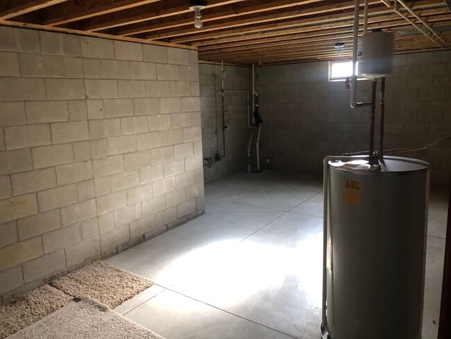 Building Photo - 2908 Eastern Rd