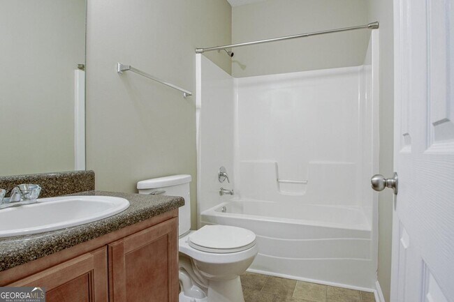 Building Photo - 214 Southwind Ln