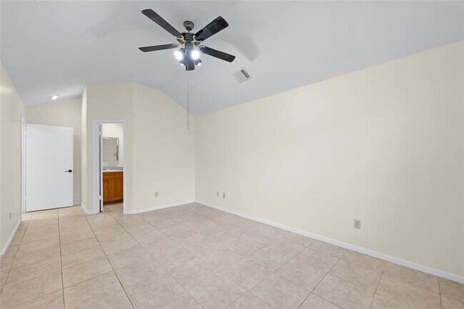 Building Photo - 17402 Eastwood Cir