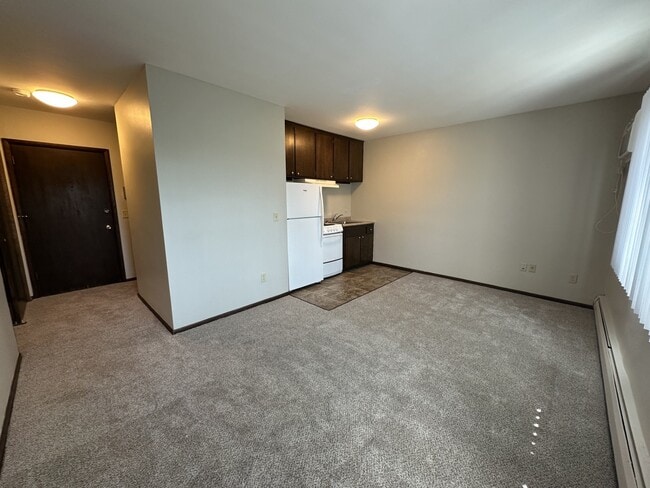 Living room - Wexford Commons Apartments