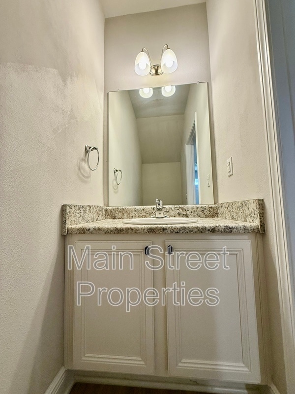 Building Photo - 6029 Royal Port Ct