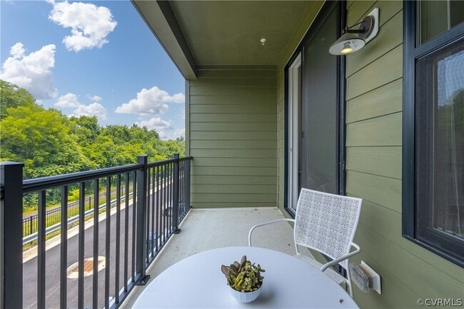 Building Photo - 5326 Old Main St