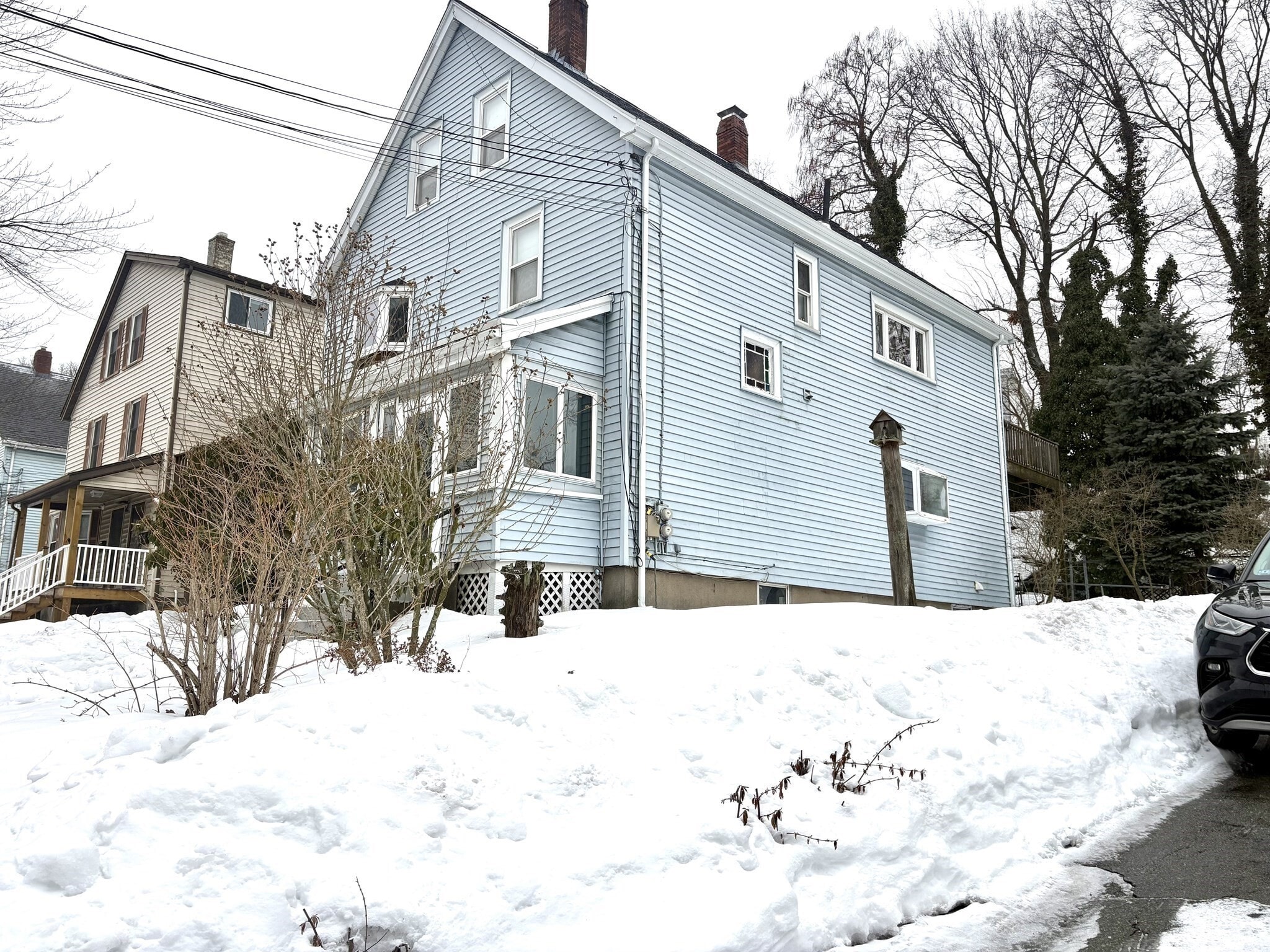 Building Photo - 74 Vernon St