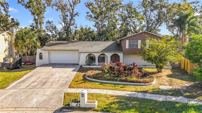 Building Photo - 632 Ephrata Dr