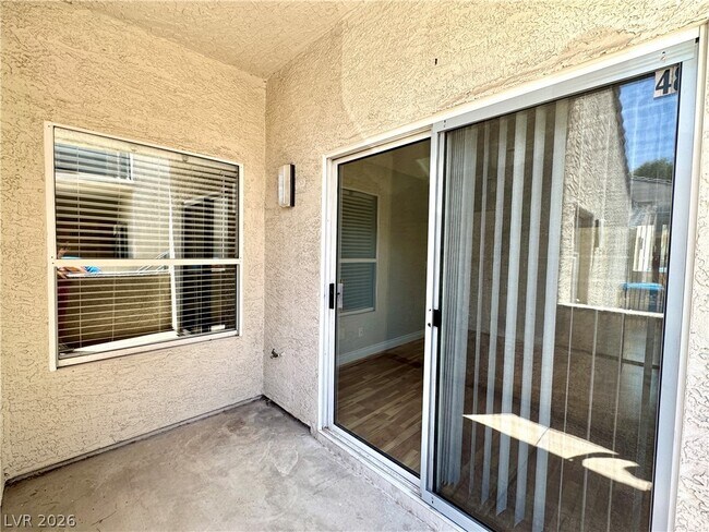 Building Photo - 6250 W Flamingo Rd