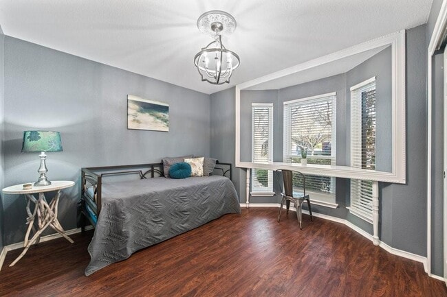 Building Photo - 1514 Lobo Mountain Ln