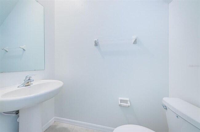 Building Photo - 8327 Crescent Oaks Dr