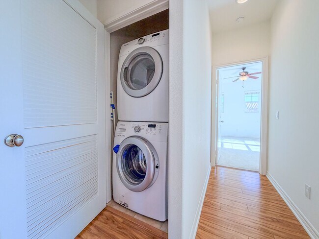 Building Photo - 8262O | Citrus Walk in Ventura | Unfurnished