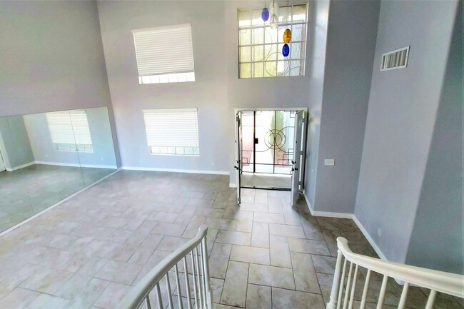 Building Photo - Welcome to this Gorgeous 5 beds (1 bedroom...