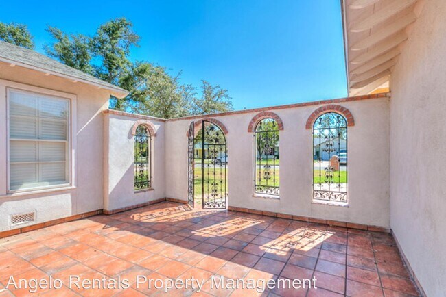 Building Photo - 3 br, 2 bath House - 2312 W. Ave K